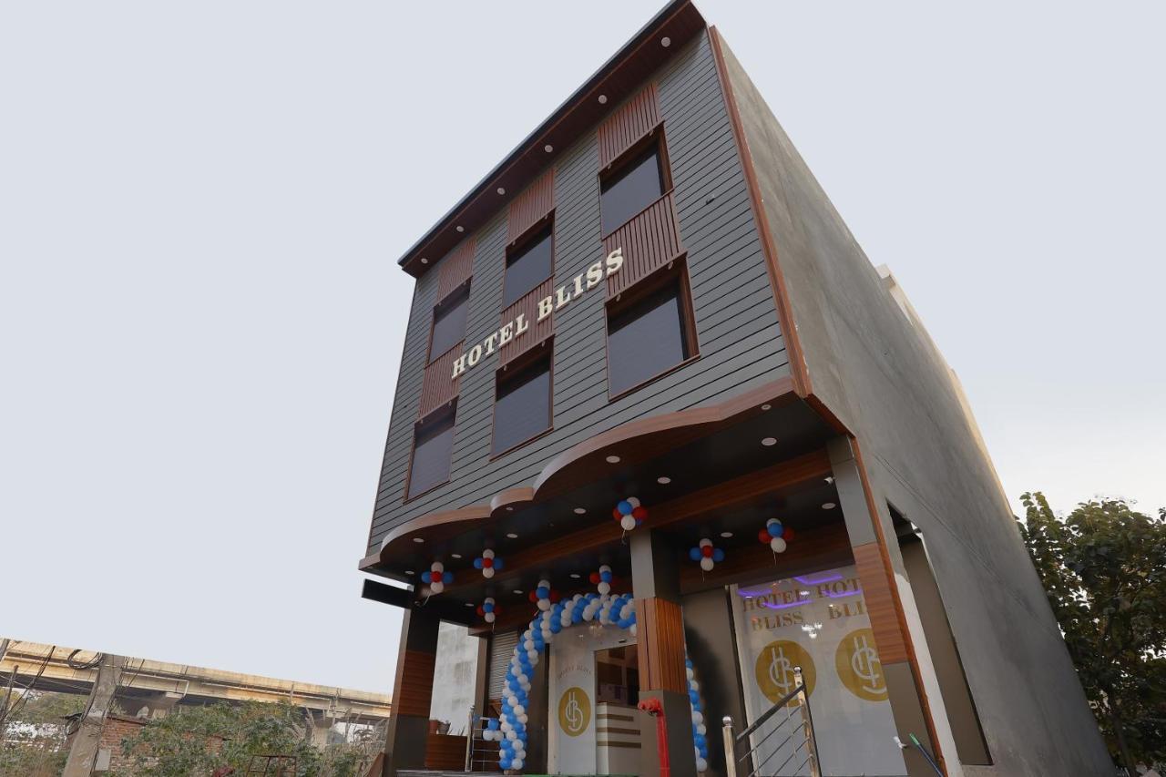 Hotel Bliss Zirakpur Eksteriør billede