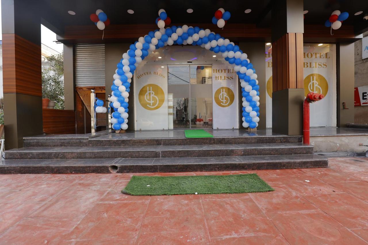 Hotel Bliss Zirakpur Eksteriør billede