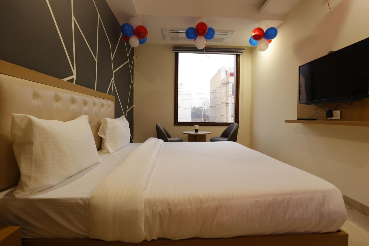 Hotel Bliss Zirakpur Eksteriør billede